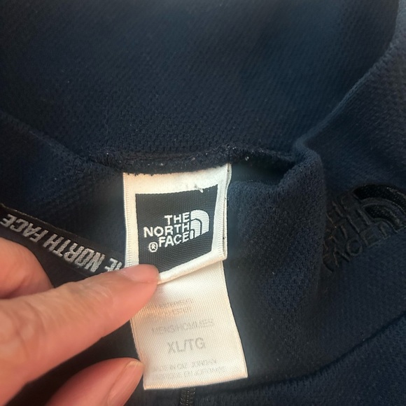 The North Face Men’s Quarter Zip Navy Blue Pullover Sweater Size XL - Picture 4 of 5